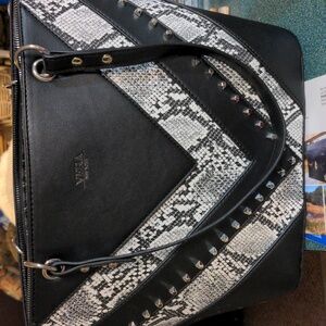 Vera Wang shoulder Bag